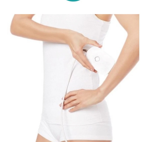 mē Sleek Professional At
Home Face & Body
Permanent Hair
Reduction System - Picture 2 of 15